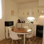 Maison Candela Appartement *